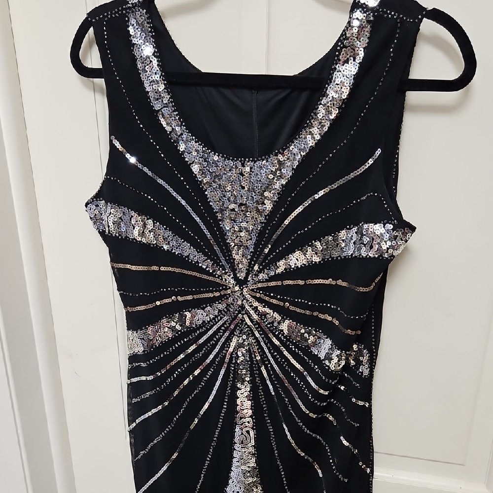 FLAPPER Elegant Black and Silver Sequin BEADED Dress